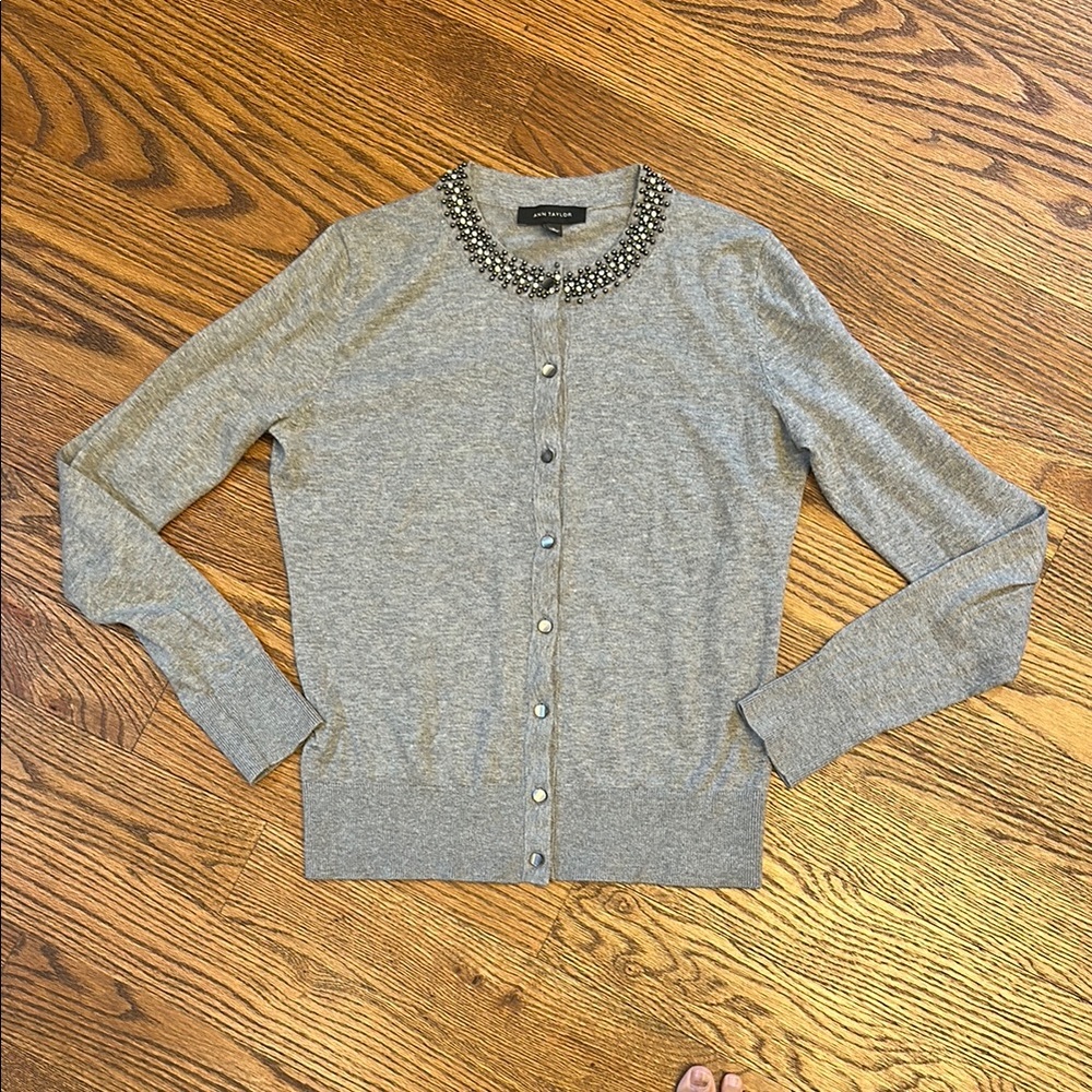 GUC Ann Taylor Gray Beaded Collar Cardigan Sweater; S